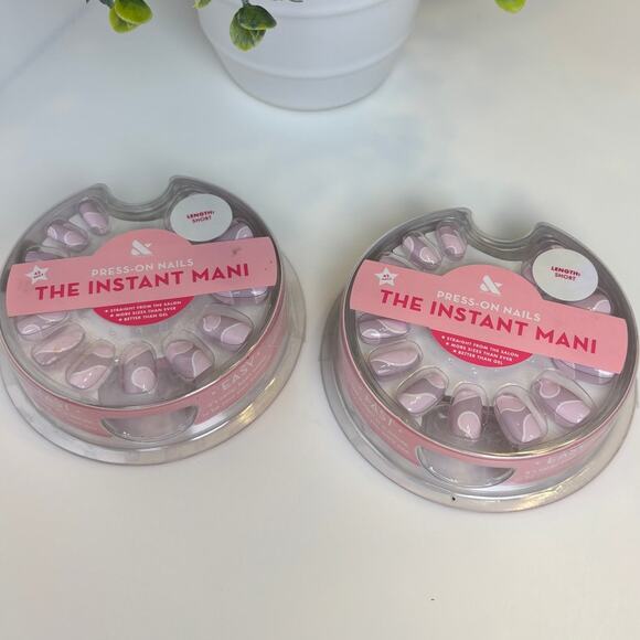 Olive & June The Instant Mani Press On Nails Purple Pink Nail Art Short Kits - Picture 1 of 3